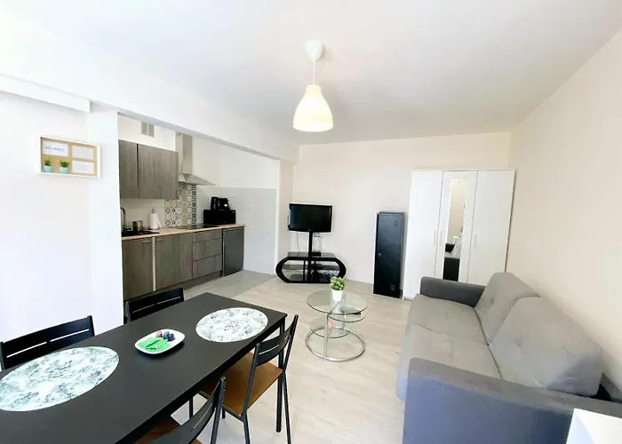 شقة Bel Air - Studio, Proche Centre, Wifi, Climatisation أنتيب